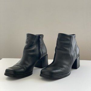 BASS Black Tacoma booties